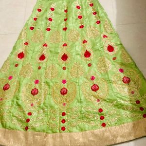 NEW Designer EMBROIDED Roses Lehnga