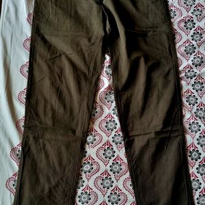 Mens - Size 32 - LIKE NEW -Olive Green Cotton Pant