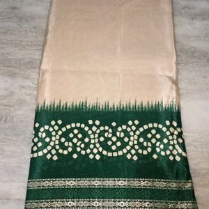 Saree With Green Border