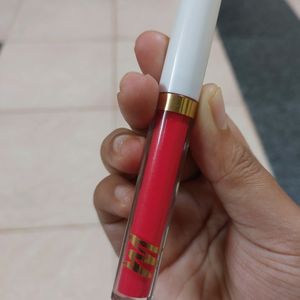 Myglamm Lit Liquid Matt Lipstick LM 02 LOVEBOMB