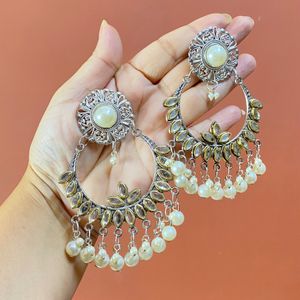 Beautiful Ronak Chandbali Jhumka