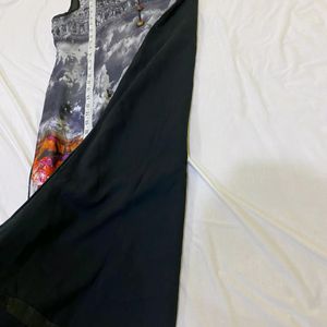 Kurti In Sleeveless Pattern