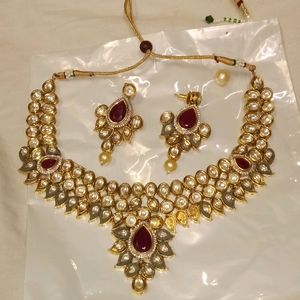 Kundan Necklace With Earrings