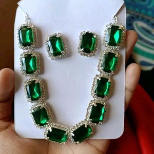 Emerald Set Necklace