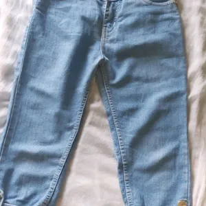 3/4th Capri Jeans