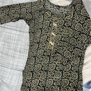 Mehendi Green kurta set ( Size:- S to M)