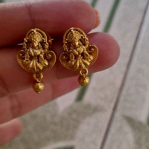 Lakshmi Ear Ring