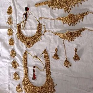 Golden Bridal Jewellery Set