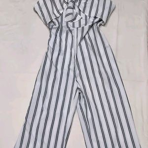 Stylish Jumpsuit With Bow