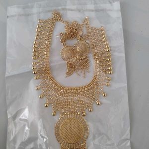 Totally New Golden Necklace With Earrings