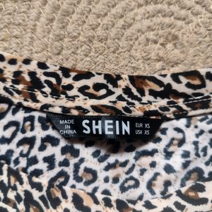 SHEIN Cheetah Print Crop top