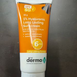 The Derma Co 1% Hyaluronic Long Lasting Sunscreen