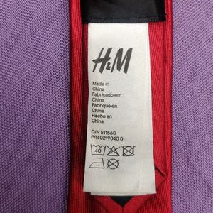 H&M  Pre-tied tie