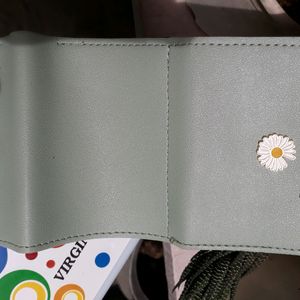 BRAND NEW DAISY WALLET