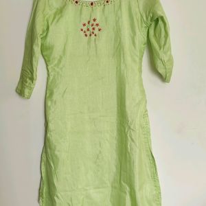 Diwali Sale :Green Quality Stitched Kurti