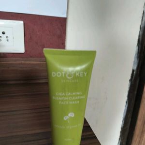 Dot And Key Facewash(Used Twice Only)