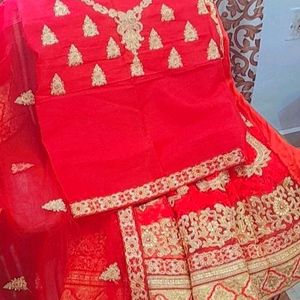 New Heavy Embroidered Red Bridal Lehenga