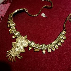 Beautiful necklace Gold Plated For girls And Women