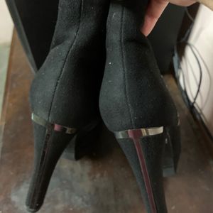 Metro Ankle Boots