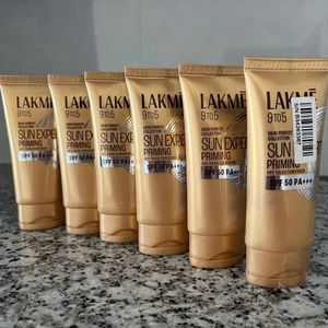 Lakme Sun Expert Primer + Sunscreen, SPF 50 PA+++