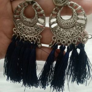 Blue Earing