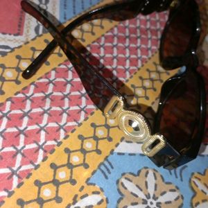 Sunglasses With Good Condition