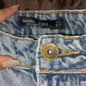 Bershka High Waisted Blue Jeans