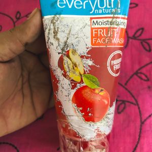 Everyuth Fruit Facewash - 07