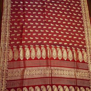 100% Pure Himroo 1 Lakh Buta Saree