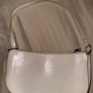 Hnm Shoulder Bag In Creme Colour