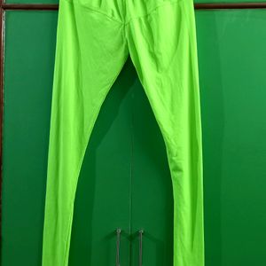 LYRA Fluorescent Green Leggings