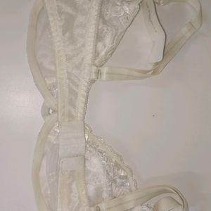 Triumph White Bra