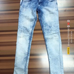 (N-19) 24 Size Slim Fit Denim Jeans