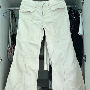 H&M FLARED BOOTCUT JEANS