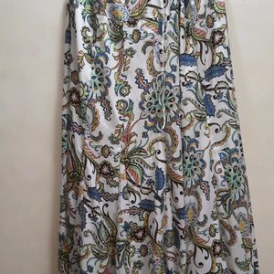 Multifloral Print Long Skirt🤍