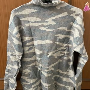 Unused Sweater Very Fine Quality Size M