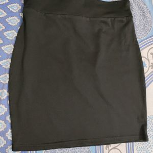 SHEIN BLACK SKIRT