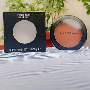 ✨FREE POUCH WITH MAC POWDER BLUSH ✨