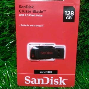 SanDisk 128 GB Pendrive