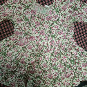 4 Short Floral Kurta🌸