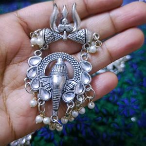 Oxidized Ganesha Choker Set With Earrings