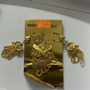 Traditional Punjabi Pendant Set