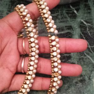 Beautiful Golden Anklet With Pearl