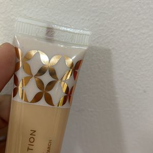 New Just Herbs Serum Foundation