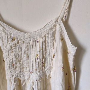 Floral print cream long slip