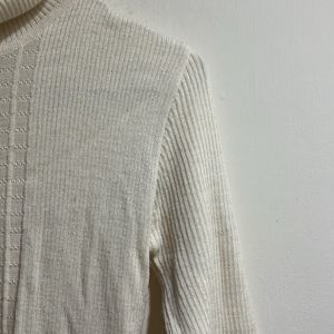 Off White Inner Turtle Neck