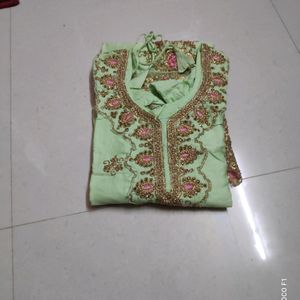 New Pakisthani Suit Set