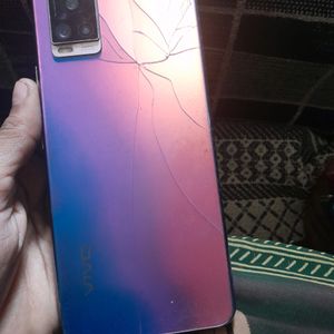 Vivo V20