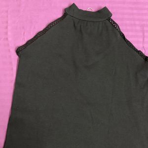 Zipper Black Top