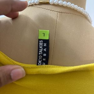 Tokyo Talkies yellow Top